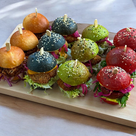 Кутия с 12 бр. микс бургери